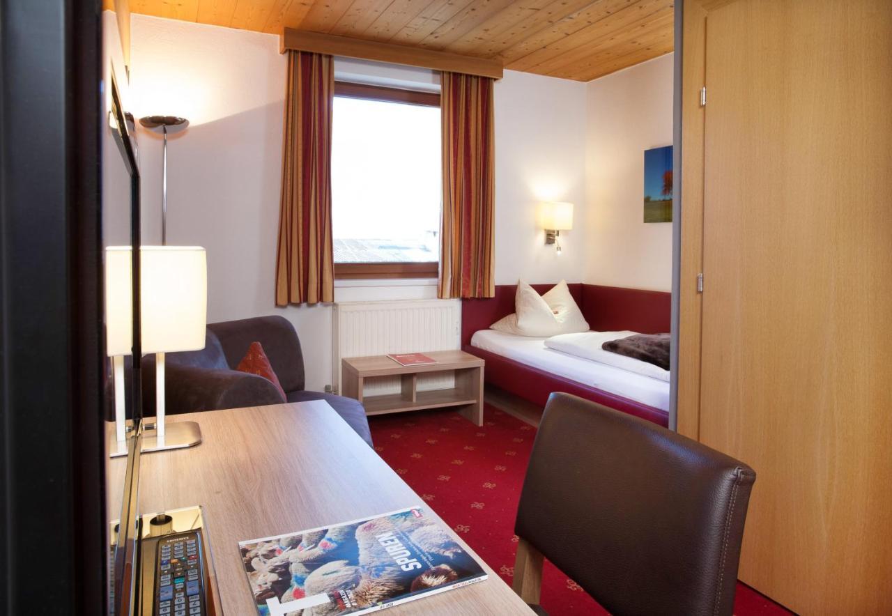 Hotel Bruno Fugen Bagian luar foto