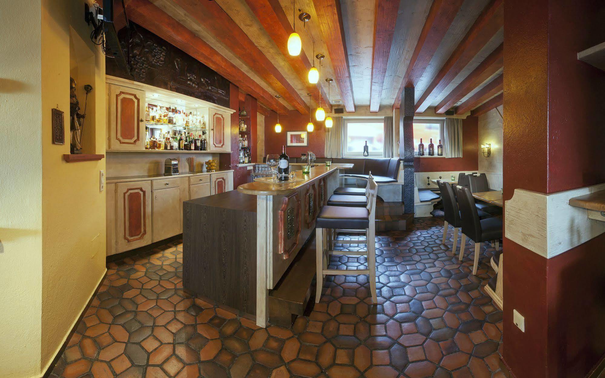 Hotel Bruno Fugen Bagian luar foto