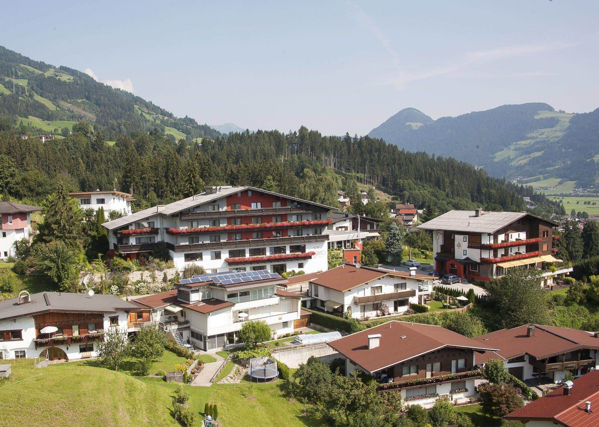 Hotel Bruno Fugen Bagian luar foto